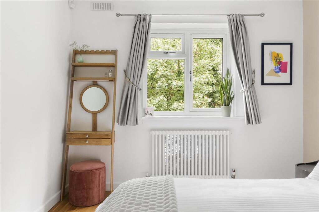 Apartment in London, Stroud Green - More