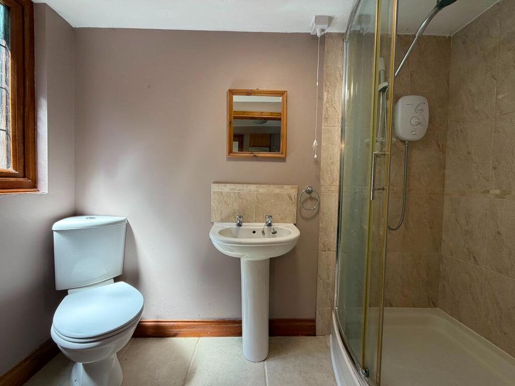 House in Basingstoke and Deane, Chineham - View 5