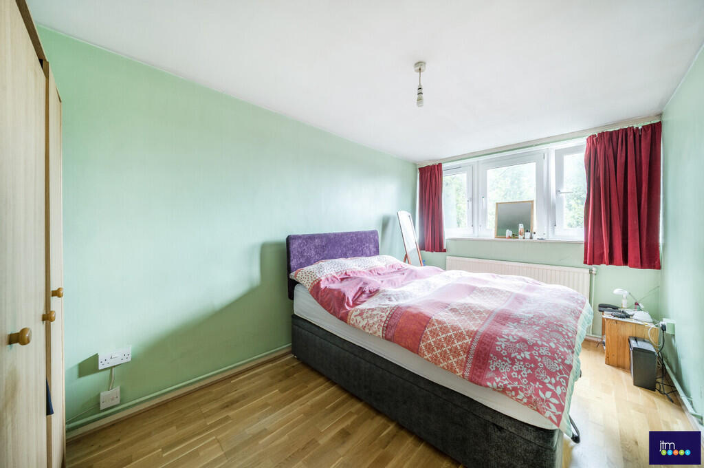 Apartment in London - View 5
