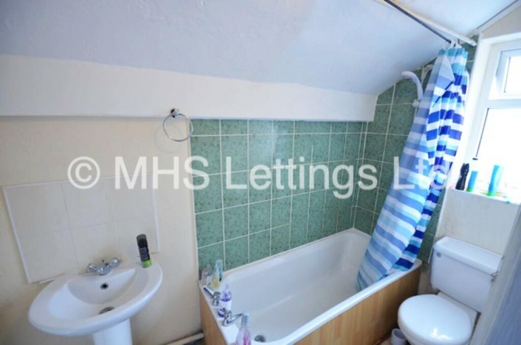 House in Leeds, West Yorkshire - More