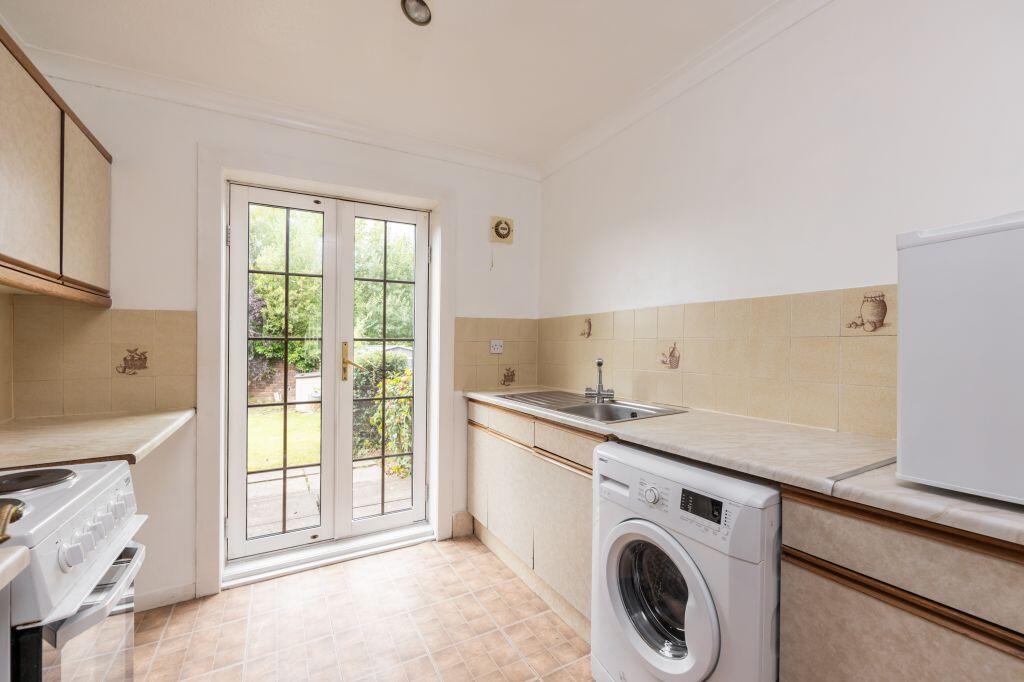 Apartment in Edinburgh - View 4