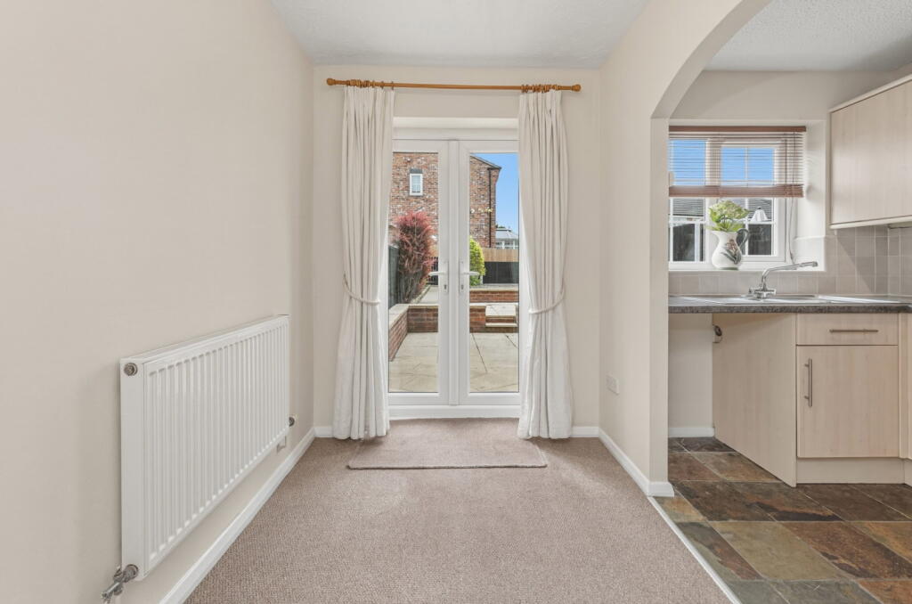 House in Leeds, West Yorkshire - View 4