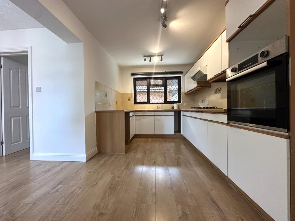 House in Portsmouth - View 3
