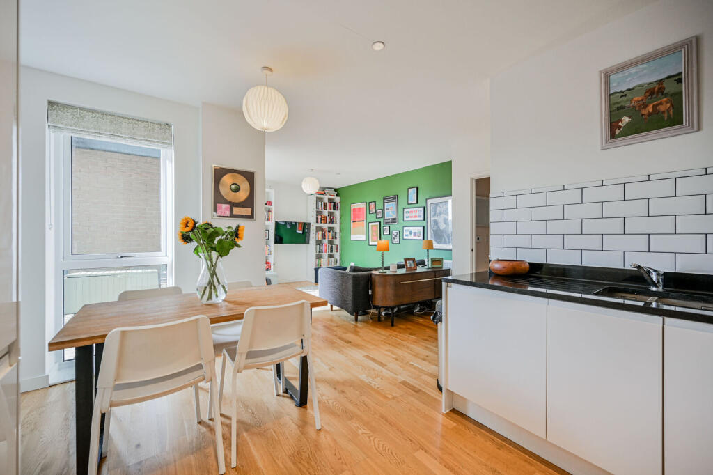 Apartment in London - View 3