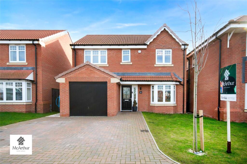 4-bed detached on 8 Robinets Green, £299,950