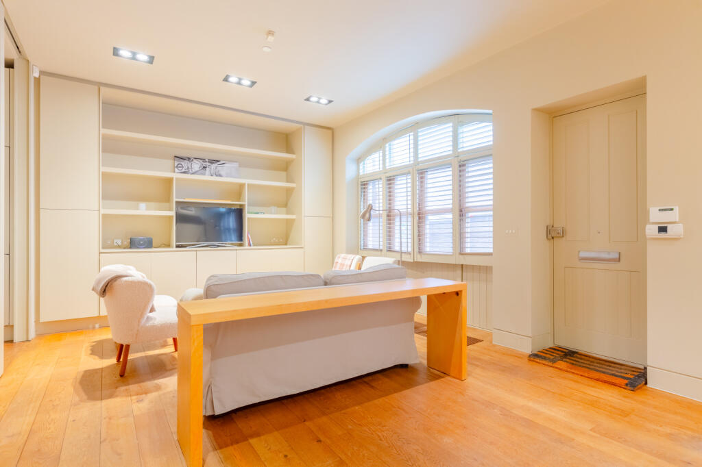 4 bedroom terraced house for rent