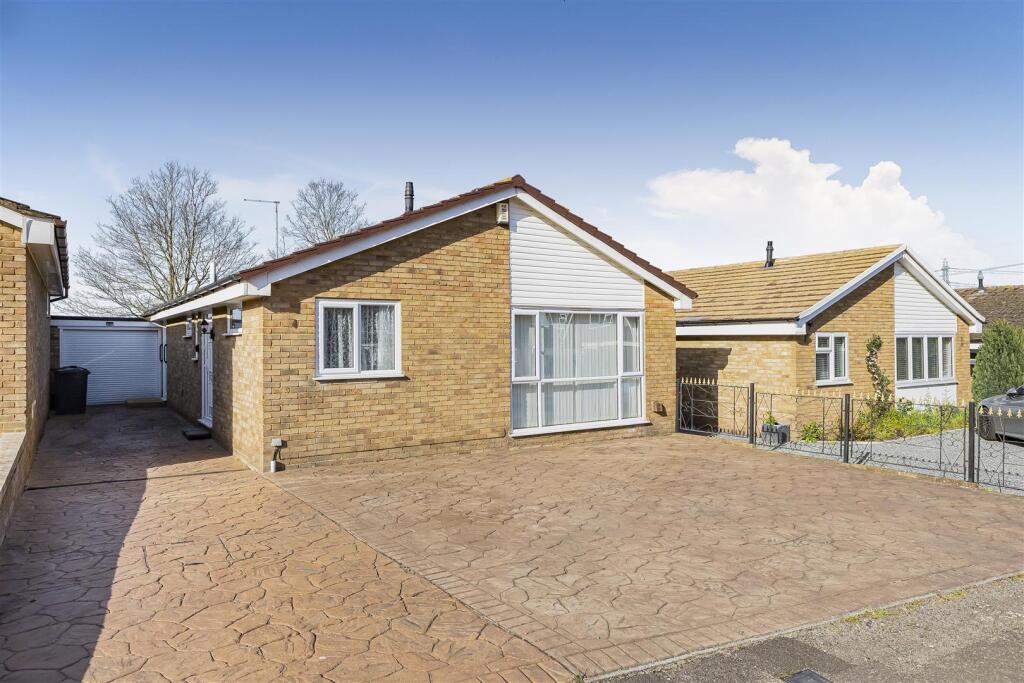 Main image of property: Worcester Close, Istead Rise, Gravesend