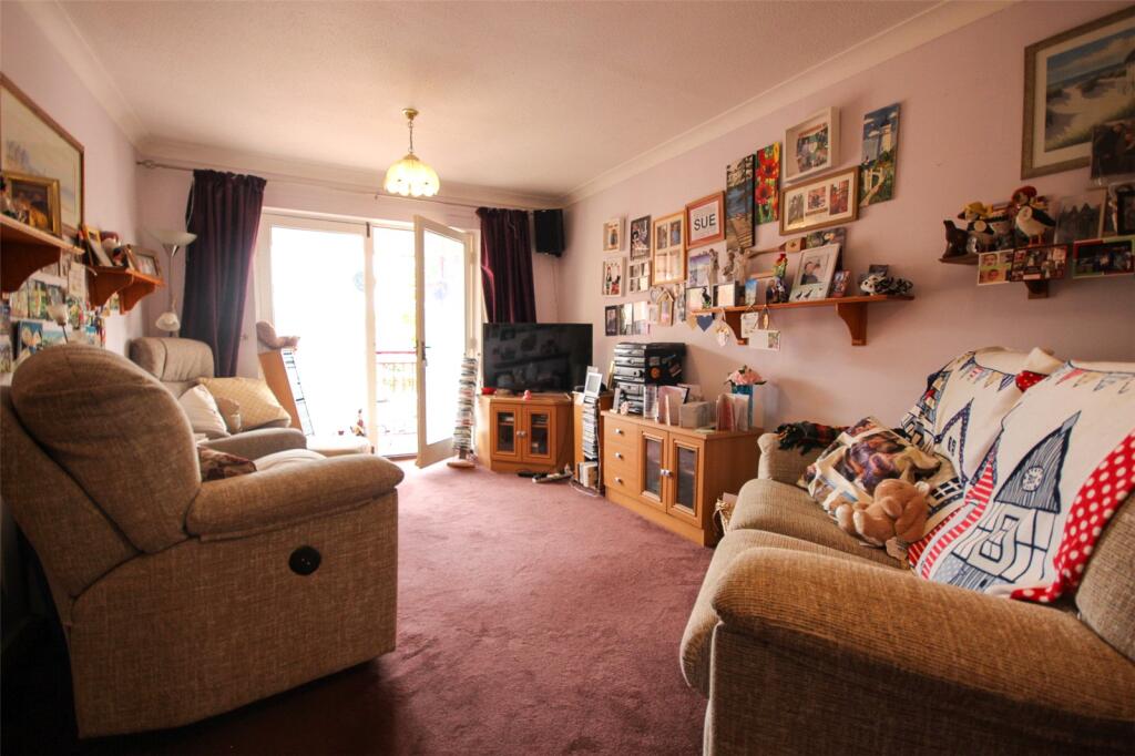 Apartment in Milton Keynes - View 4