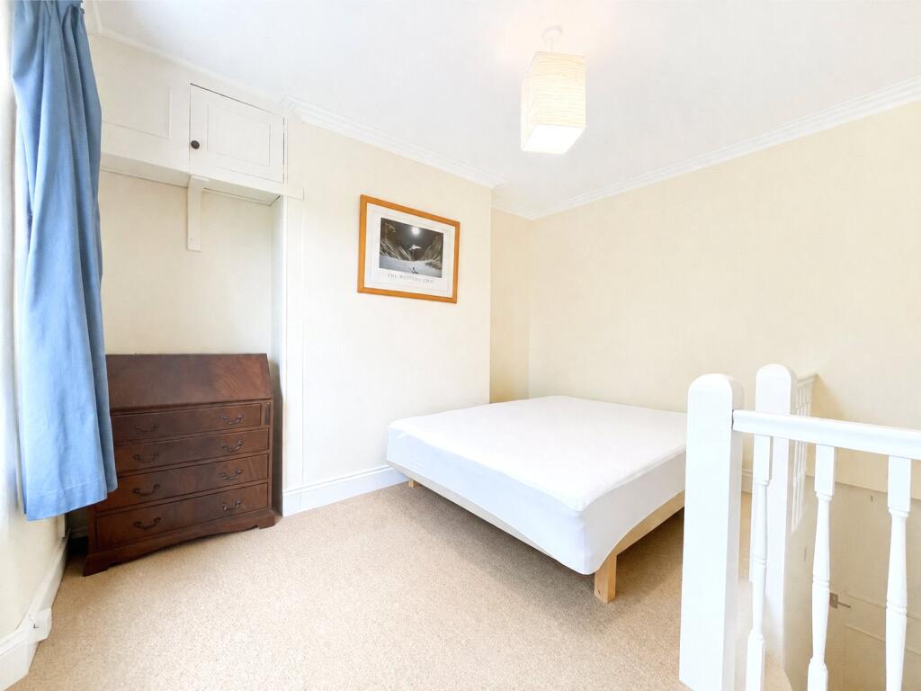 Apartment in Bristol - View 4