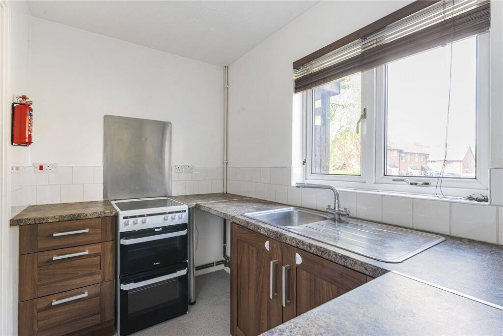 Sprucedale Close, Swanley, Kent, BR8 - View 6