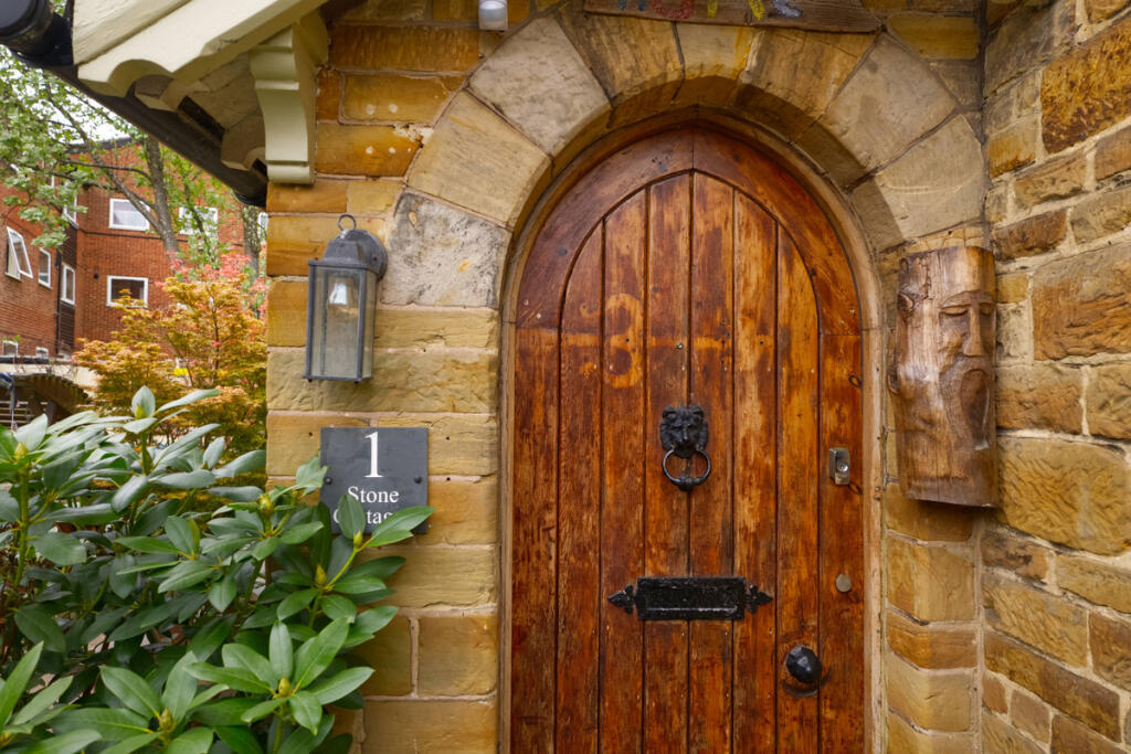 Main image of property: Blackbridge Lane, Horsham, RH12