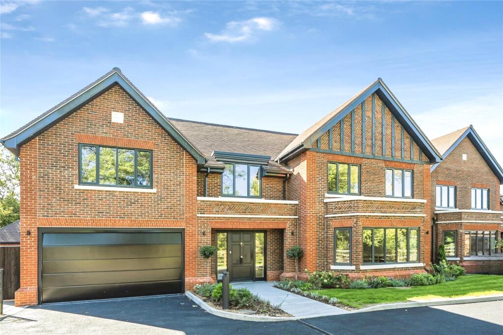 Main image of property: Mill Farm, Mill Lane, Chalfont St. Giles