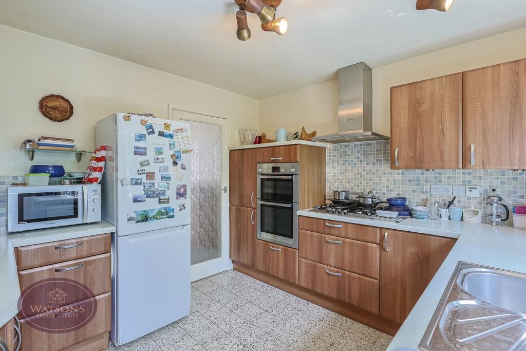 House in Nottingham, Assarts Farm Estate, Nuthall - More