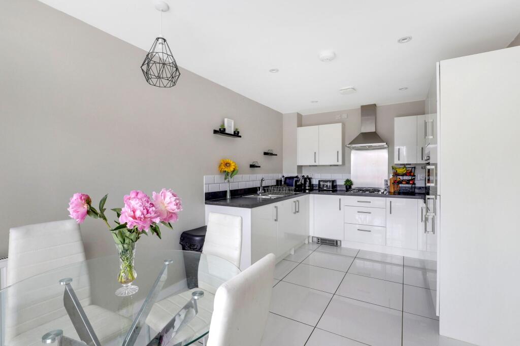 House in Ashfield, Hucknall - View 2