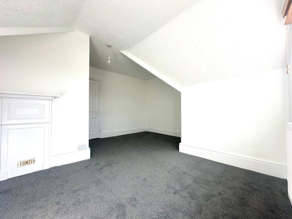 Apartment in Canterbury - View 4