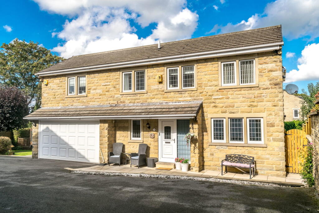 House in Huddersfield, Dogley Lane, Kirkburton - View 4