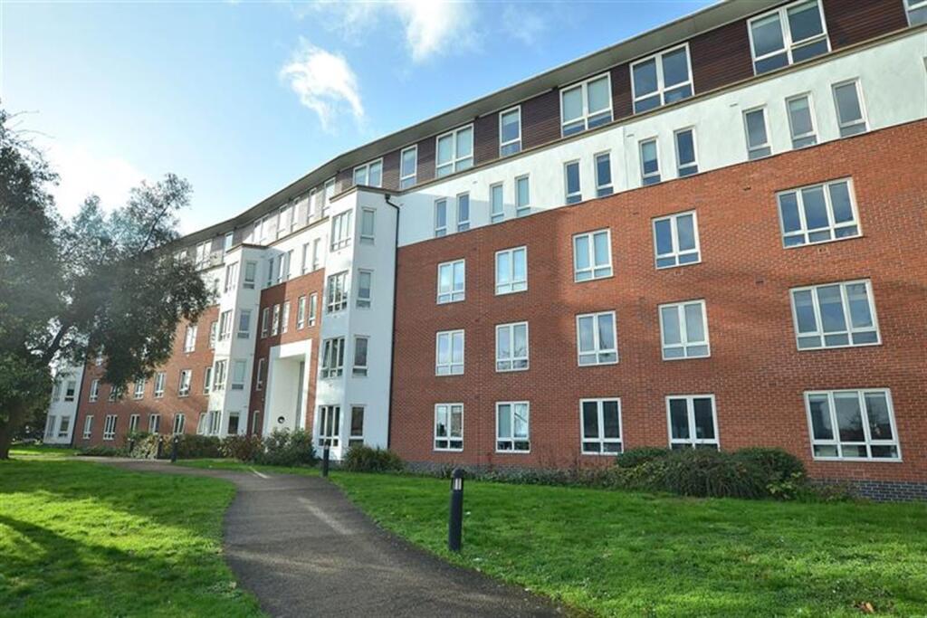 Main image of property: Regency Court, 8-111 High Road, South Woodford, E18