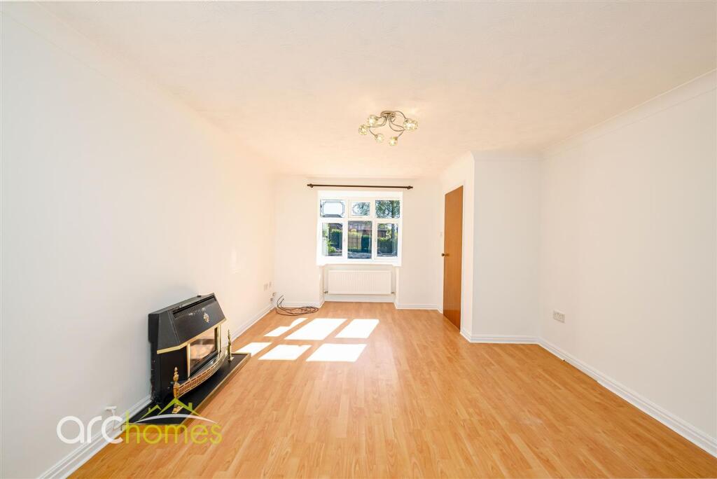 House in Wigan, Greater Manchester - More