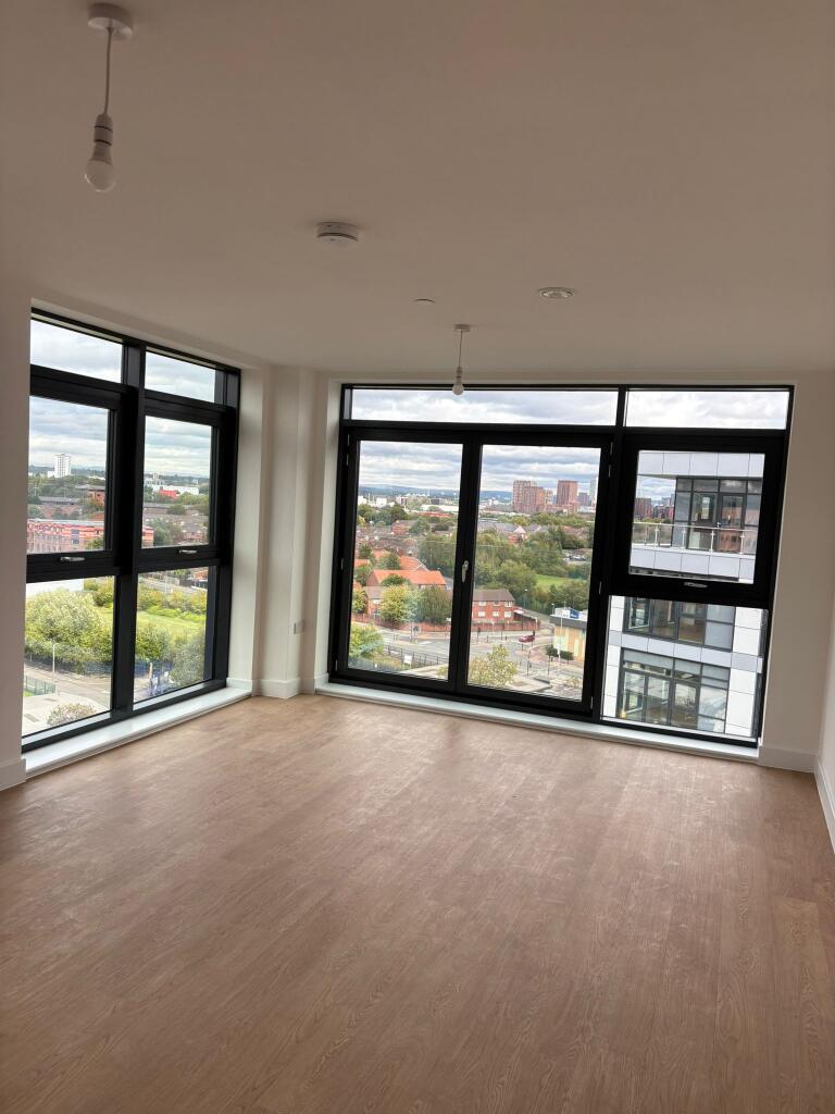 Apartment in Manchester - View 4