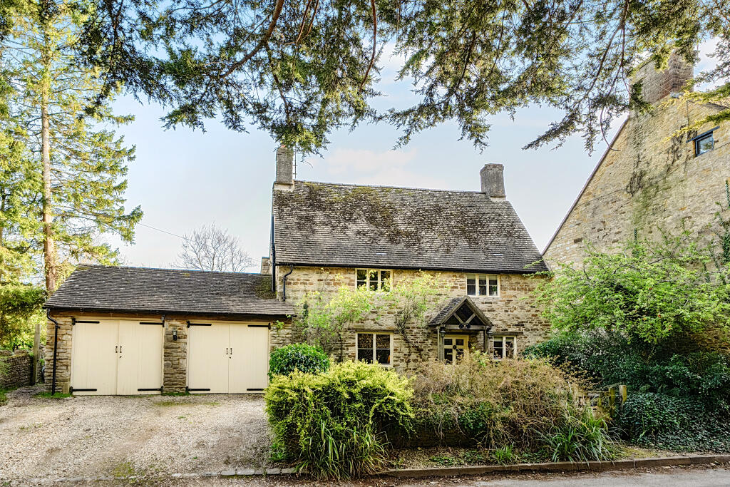 Main image of property: North Side, Steeple Aston, OX25