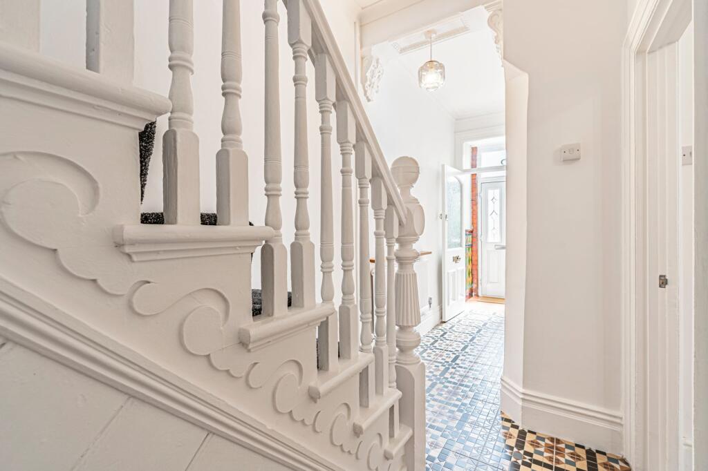 House in Pontypridd, Treforest - View 5