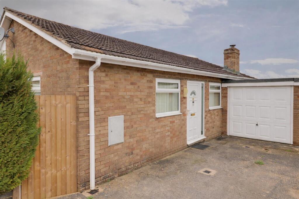 Main image of property: Reservoir Close, Stroud