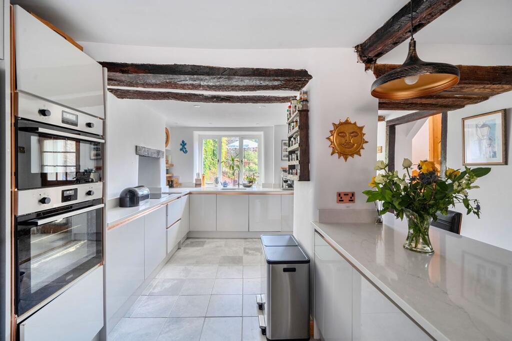 House in Bath - View 3
