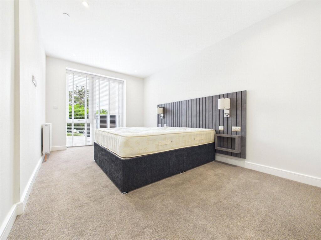 Apartment in London - More