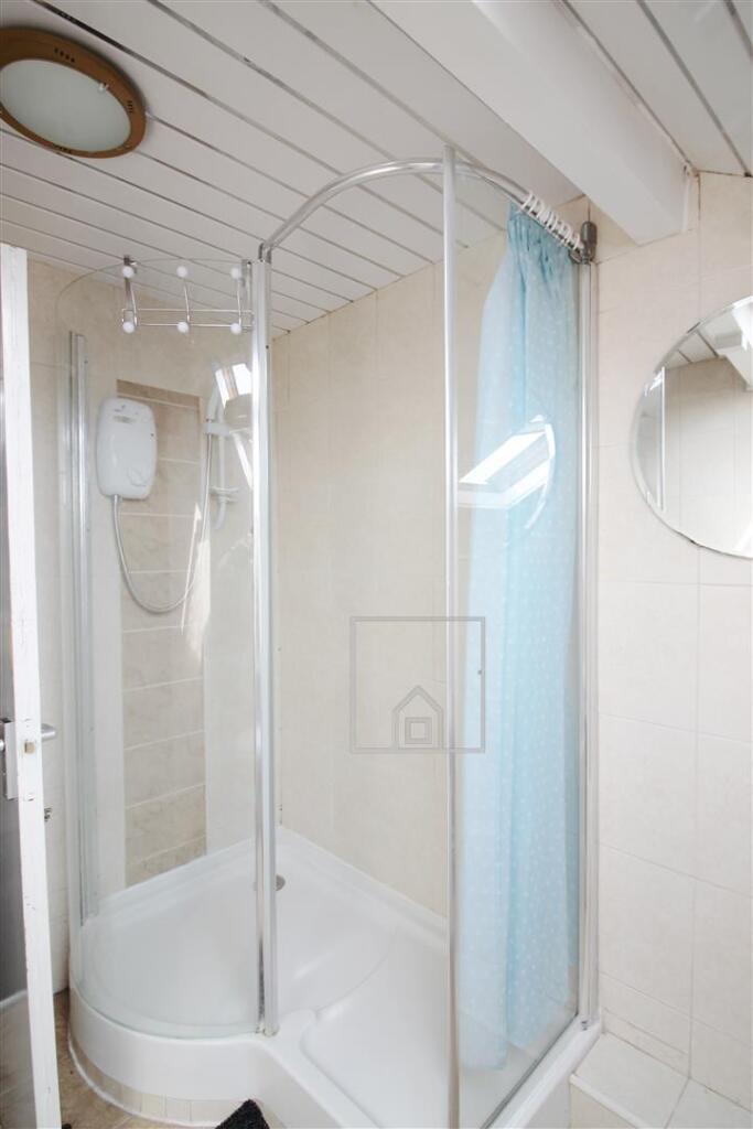 Apartment in Leeds - More