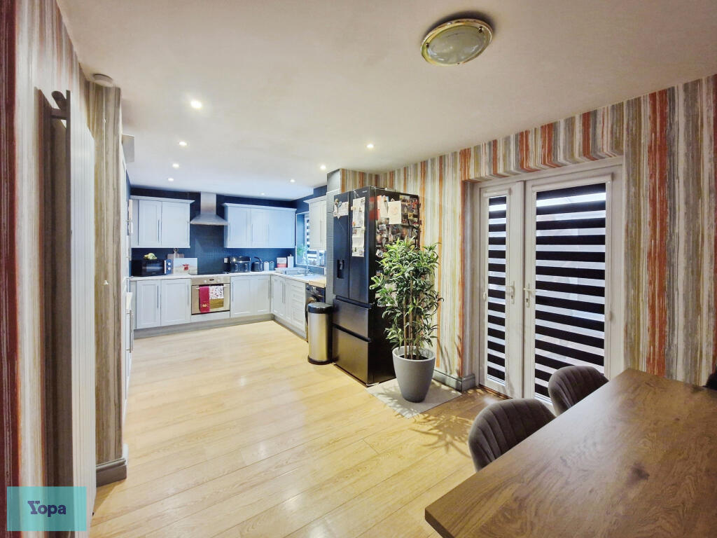 House in Doncaster - View 3