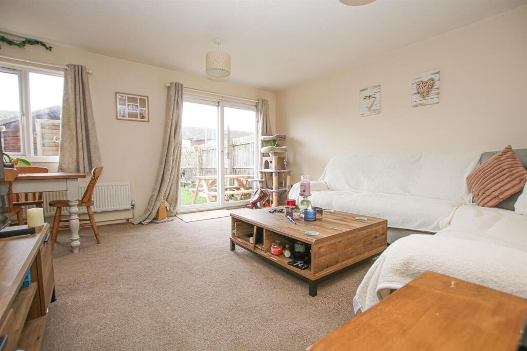 House in West Suffolk, Newmarket - More