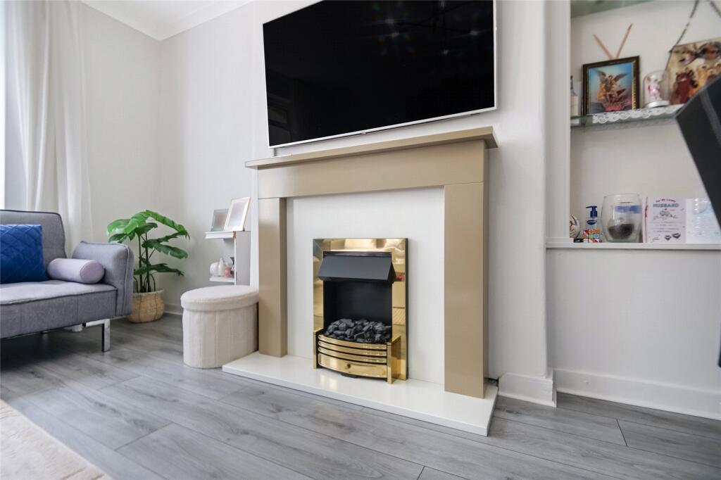 Apartment in Glasgow - View 2