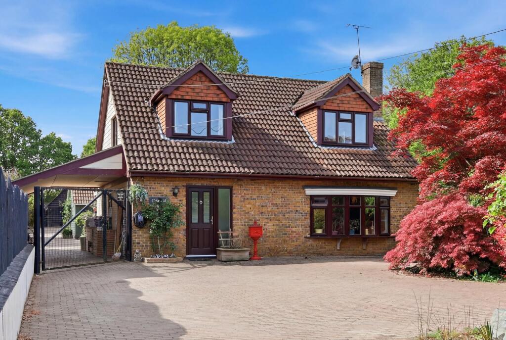 Main image of property: Southlands Road, Crays Hill, CM11