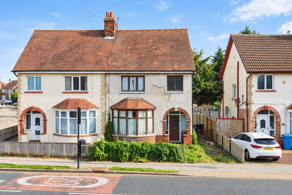 Main image of property: Anlaby Park Road South, Hull