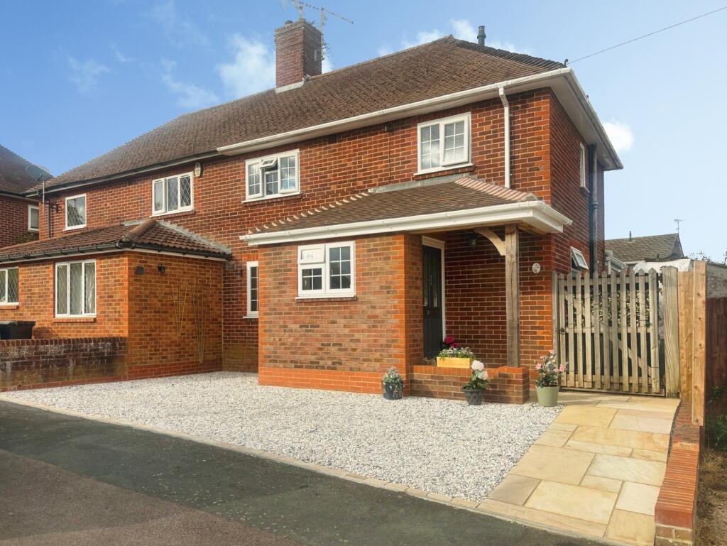 Main image of property: Courtenay Road, Farnham, Surrey, GU9