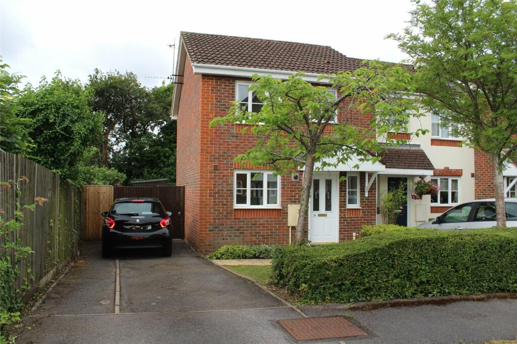 Main image of property: Salisbury Close, Amersham, Buckinghamshire, HP7