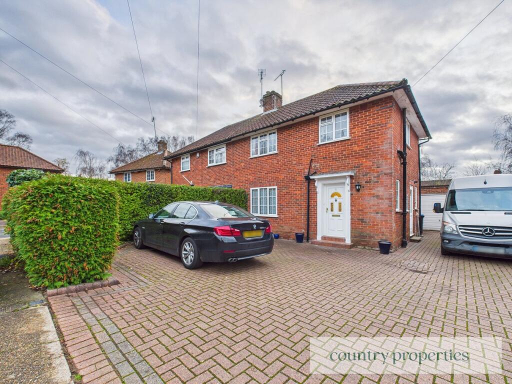 Main image of property: Broadfield Place, Welwyn Garden City, AL8