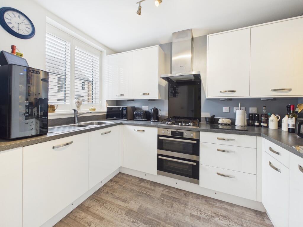 Mottershead Avenue, Locking Parklands, Weston-Super-Mare, BS24 photo 4