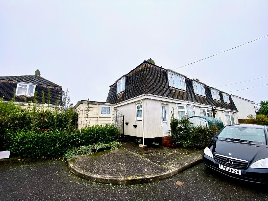 Main image of property: Stray Park Road, Camborne - 3 BED MAISONETTE