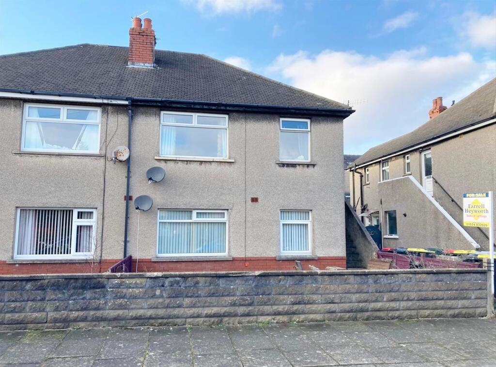 2-bed flat on Coniston Road, Morecambe, £129,950