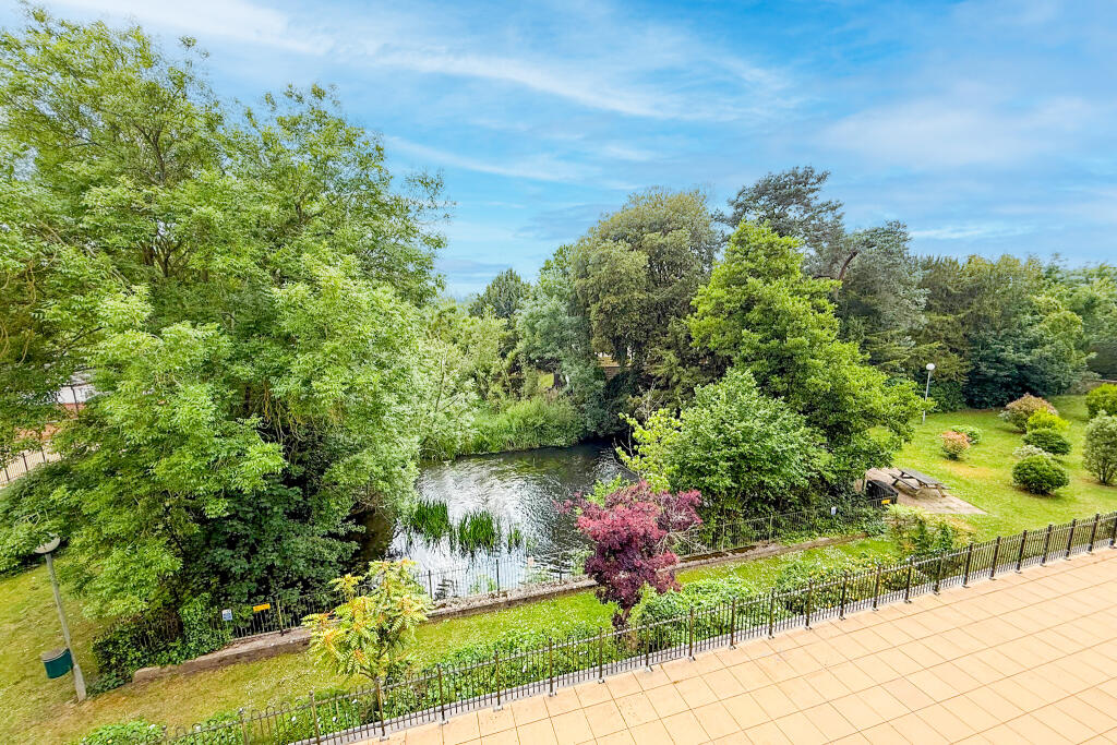 Main image of property: Wraysbury, Berkshire