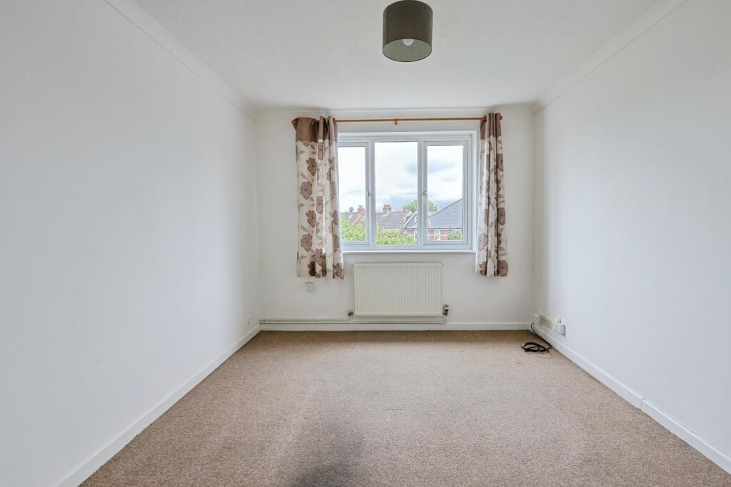 Apartment in Poole, Hamworthy - View 5