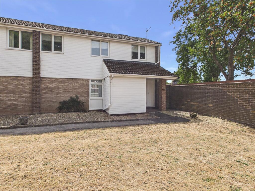 3-bed terraced on Trimnel Green, Droitwich Spa, Worcestershire, WR9, £230,000