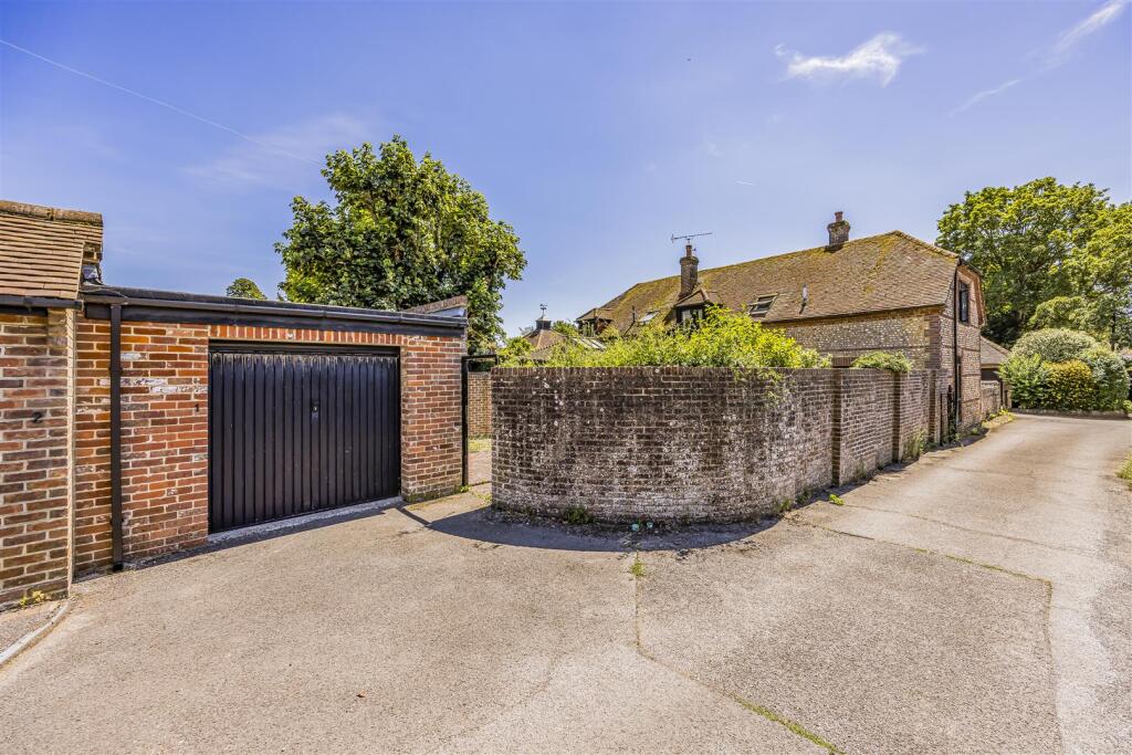 House in Chichester - View 2