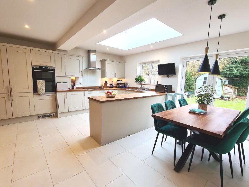 Main image of property: The Close, SP11