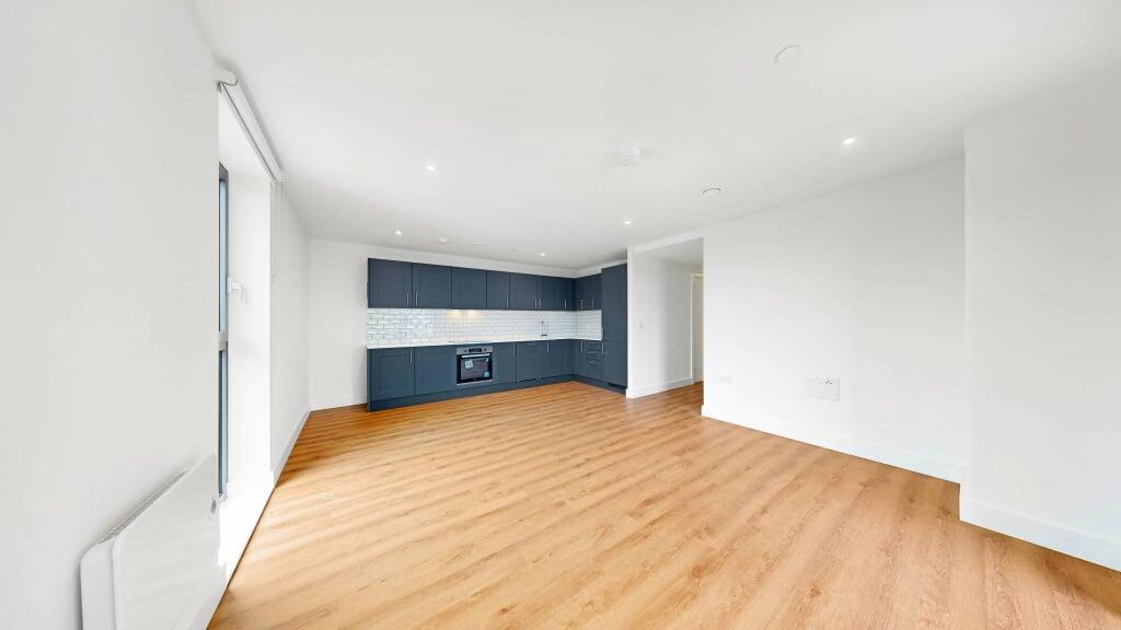 Apartment in Maidenhead, North Town - View 5
