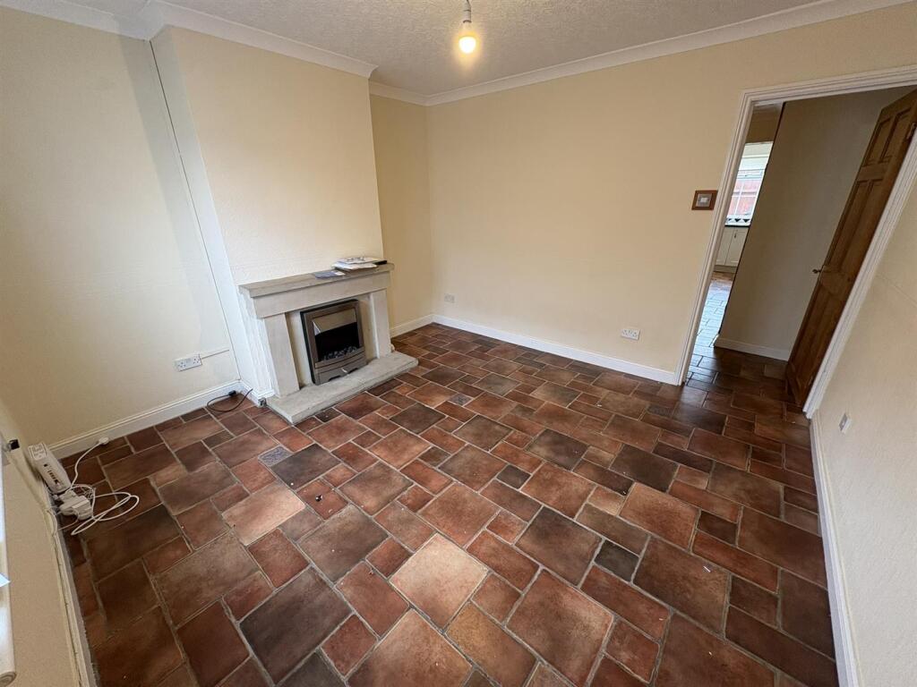 House in Portsmouth - More