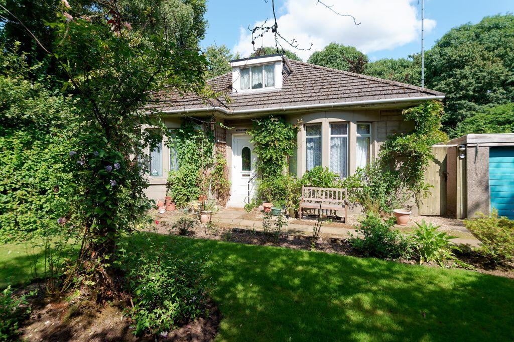 Main image of property: 176 Greenock Road, Paisley, PA3 2LQ