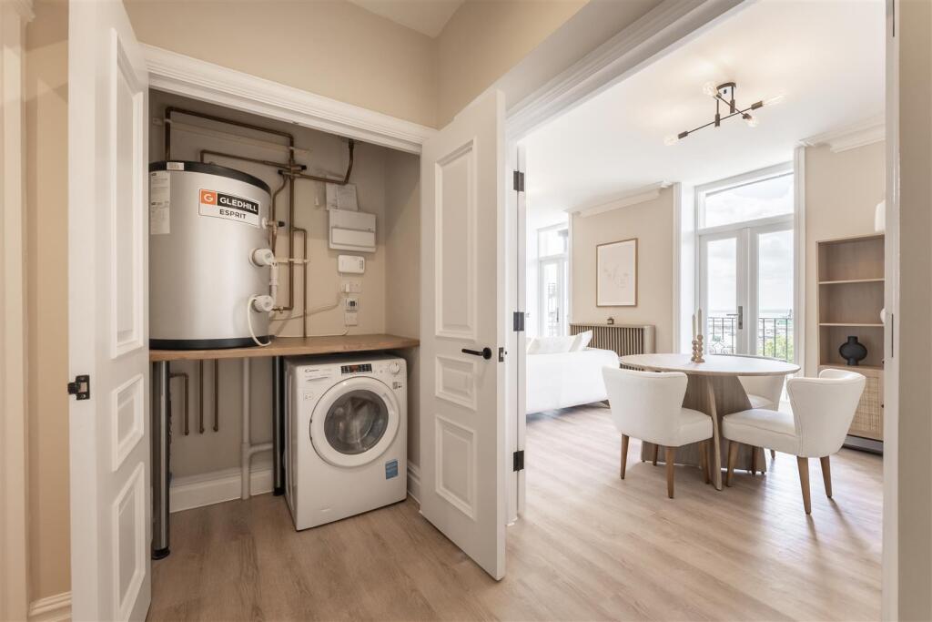 Apartment in Canterbury - More