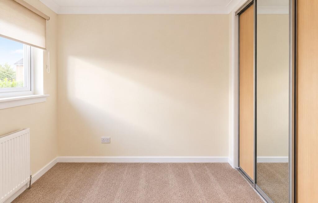 Apartment in Edinburgh, West Lothian - View 3